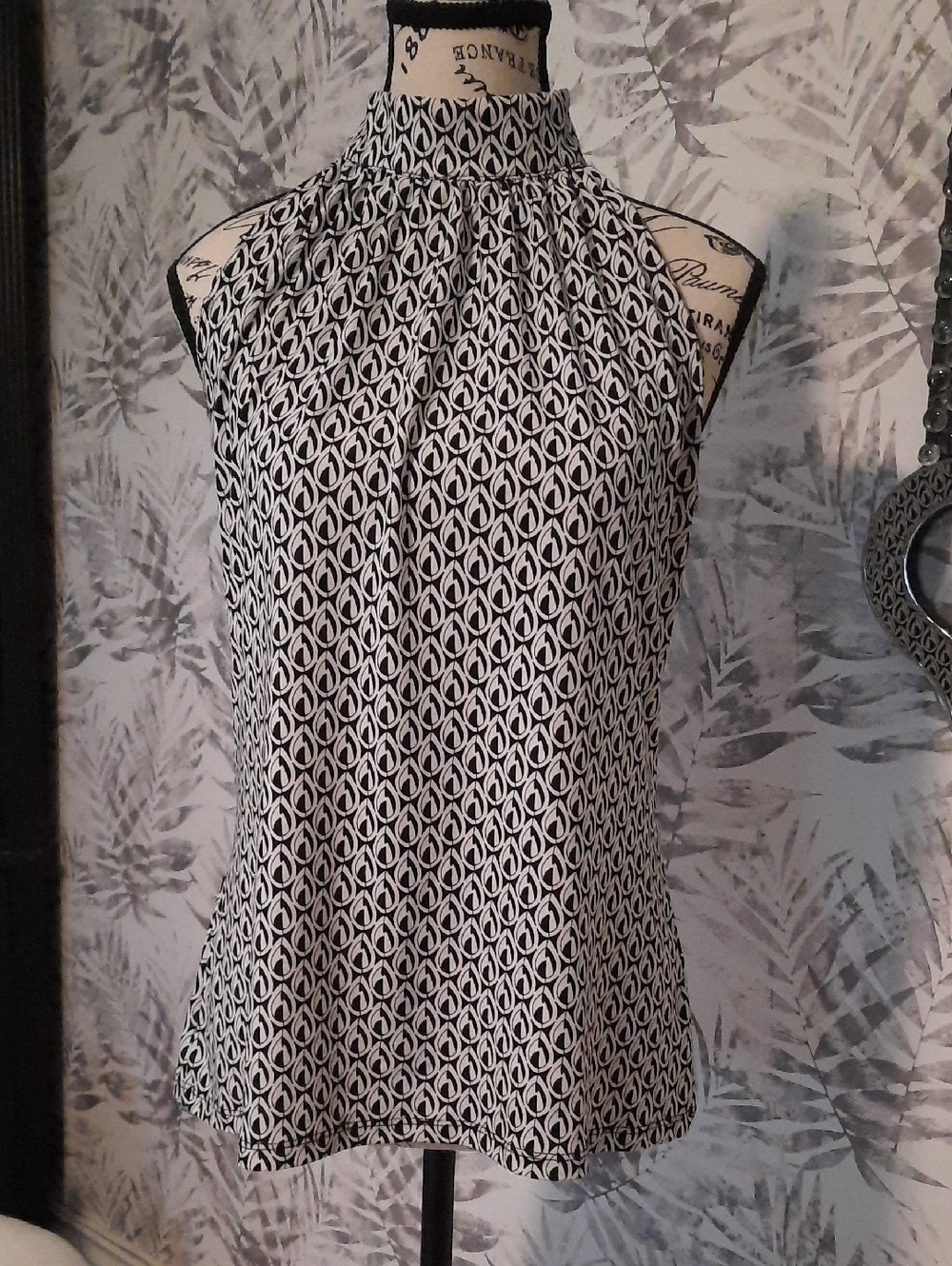 Chapter Black & White Halter Top Patterned